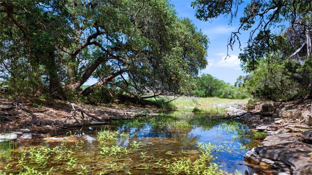 4434 Hugo RD, San Marcos, TX 78666