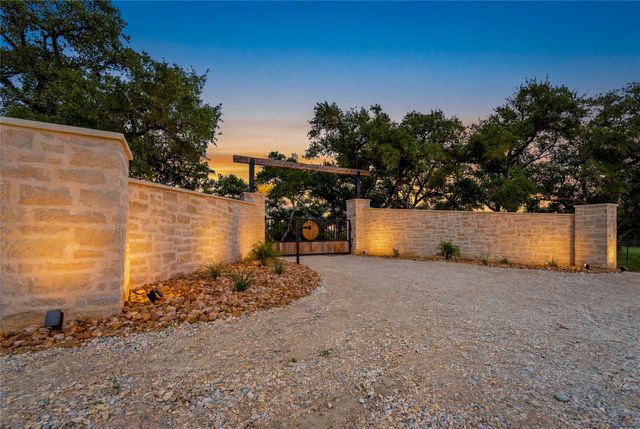 4434 Hugo RD, San Marcos, TX 78666