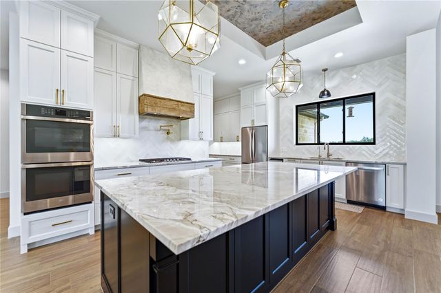 4434 Hugo RD, San Marcos, TX 78666