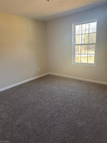 511 South Road, High Point, NC 27262