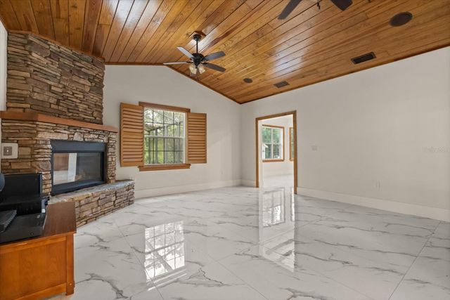 27012 GRAND OAK LANE, Tavares, FL 32778