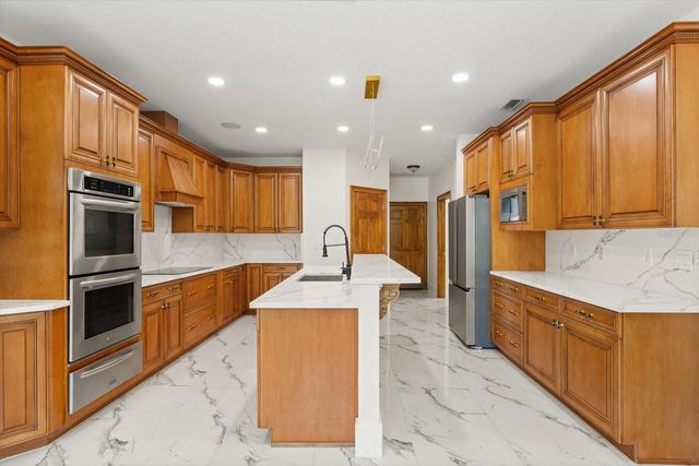 27012 GRAND OAK LANE, Tavares, FL 32778