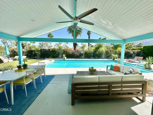 999 E Via Escuela, Palm Springs, CA 92262