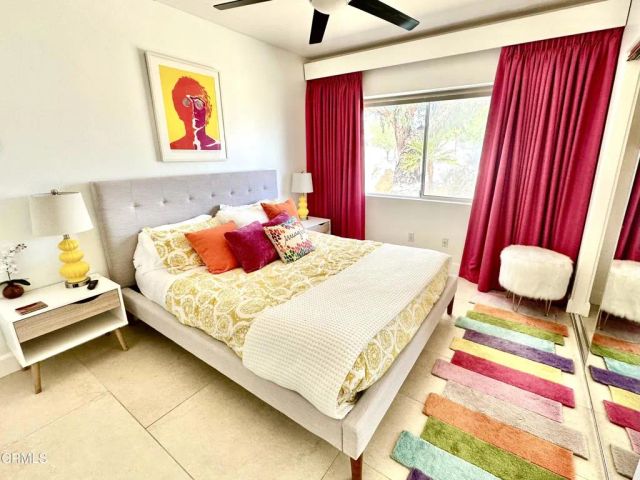 999 E Via Escuela, Palm Springs, CA 92262