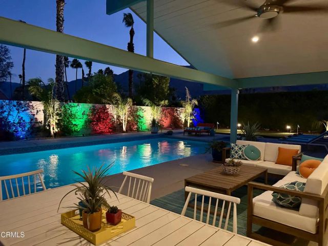 999 E Via Escuela, Palm Springs, CA 92262