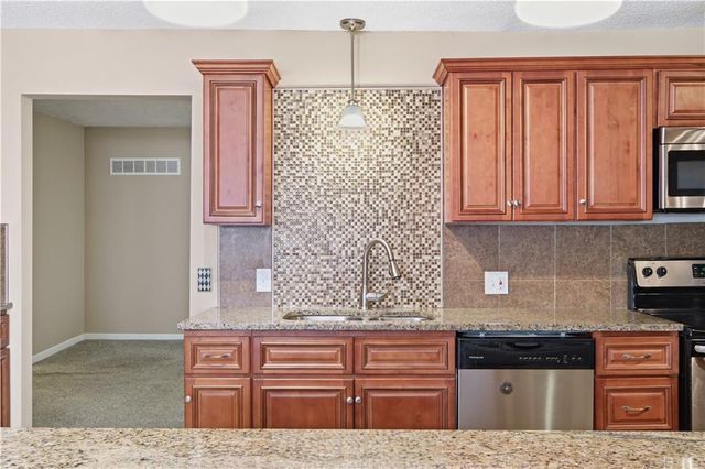 3500 E 104TH Street, Kansas City, MO 64137