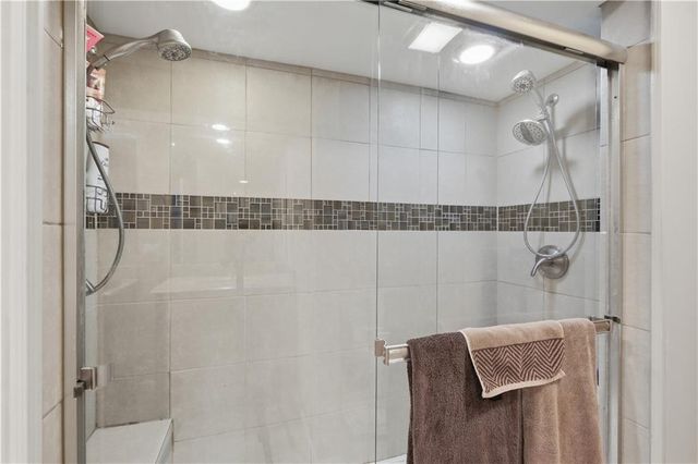 3500 E 104TH Street, Kansas City, MO 64137