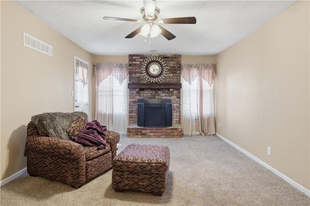 3500 E 104TH Street, Kansas City, MO 64137