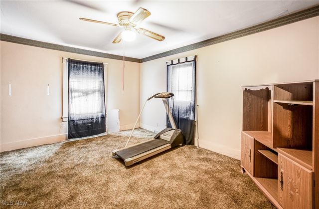 917 S Irvine Avenue, Masury, OH 44438