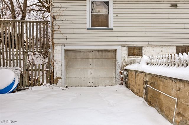 917 S Irvine Avenue, Masury, OH 44438