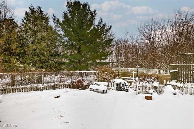 917 S Irvine Avenue, Masury, OH 44438