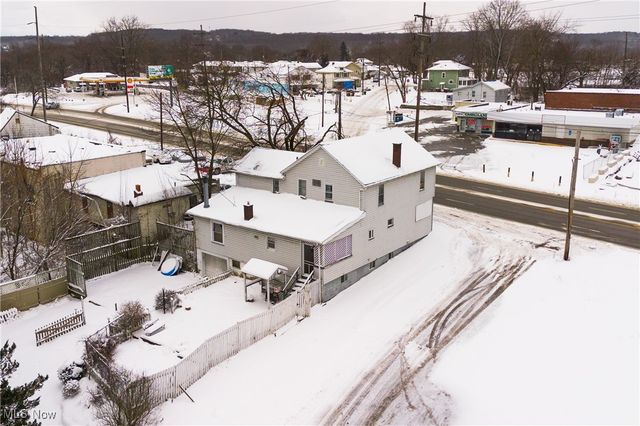 917 S Irvine Avenue, Masury, OH 44438