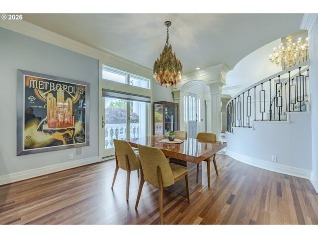 1564 REGENCY Dr, Eugene, OR 97401