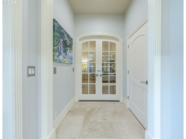 1564 REGENCY Dr, Eugene, OR 97401