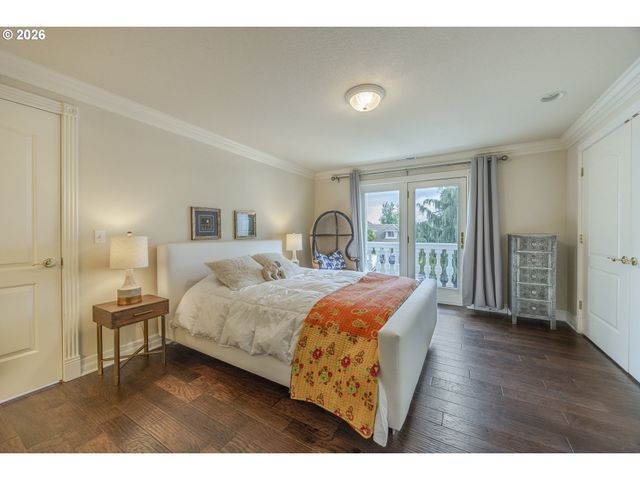 1564 REGENCY Dr, Eugene, OR 97401