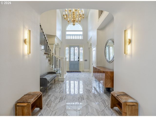 1564 REGENCY Dr, Eugene, OR 97401