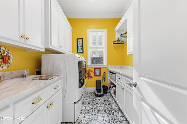 106 Winthorpe, Lafayette, LA 70503