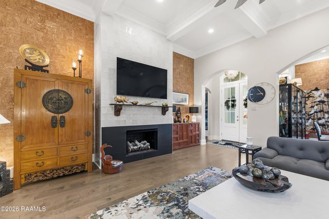 106 Winthorpe, Lafayette, LA 70503