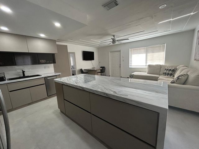 217 SW 15th Street, Fort Lauderdale, FL 33315