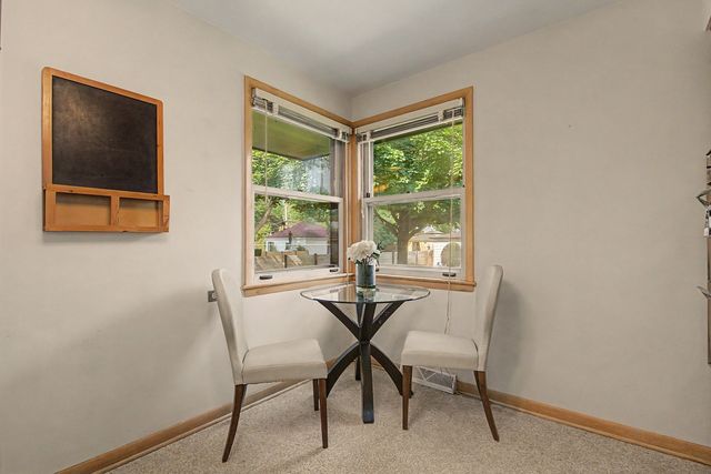 1112 S Maple Avenue, Oak Park, IL 60304