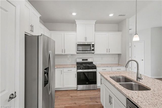 910 Plum Creek Place, Greensboro, NC 27405