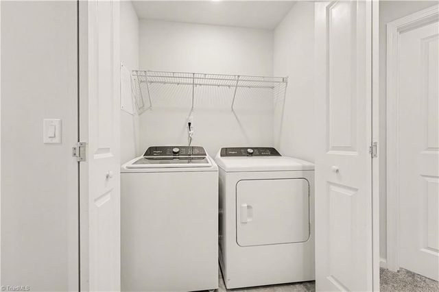 910 Plum Creek Place, Greensboro, NC 27405