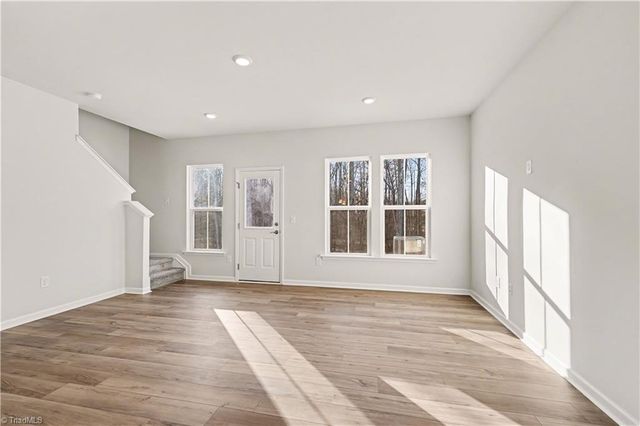 910 Plum Creek Place, Greensboro, NC 27405