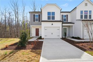 910 Plum Creek Place, Greensboro, NC 27405