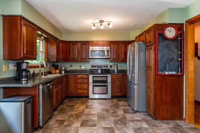 1566 Grimes Avenue, Urbana, OH 43078