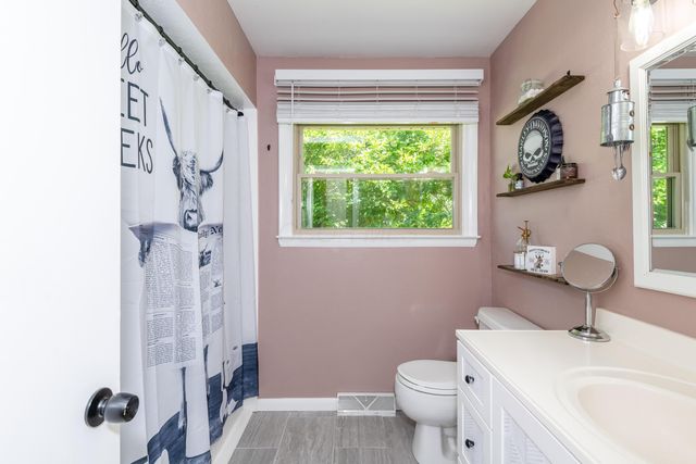 1566 Grimes Avenue, Urbana, OH 43078