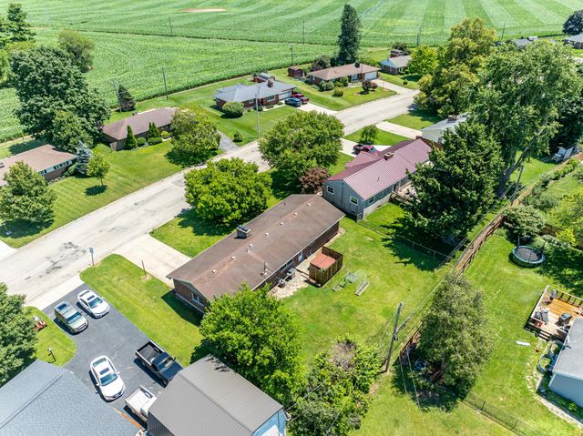 1566 Grimes Avenue, Urbana, OH 43078
