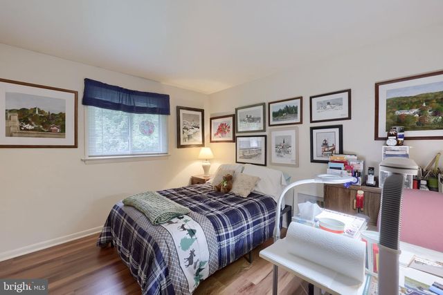 2830 COUNTRYSIDE DR, Lancaster, PA 17601