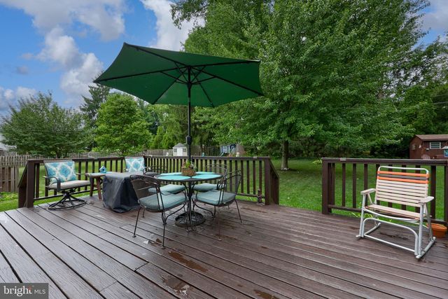 2830 COUNTRYSIDE DR, Lancaster, PA 17601