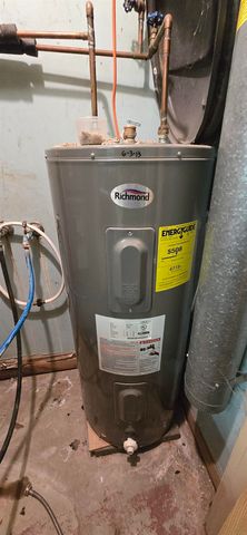 973 S. Frederick Ave., Oelwein, IA 50662