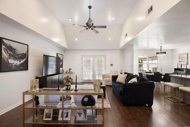 1810 Cypress Street, Paragould, AR 72450