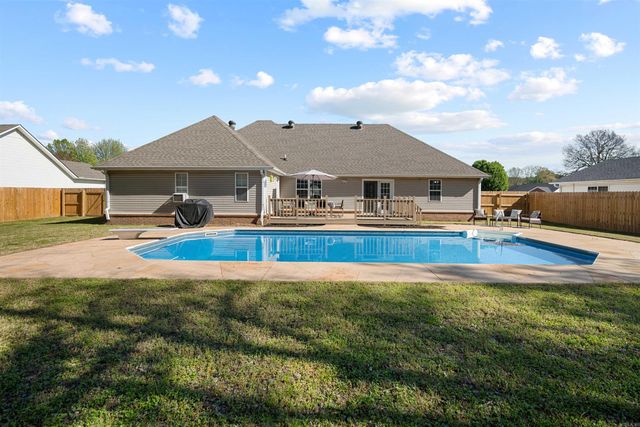 1810 Cypress Street, Paragould, AR 72450