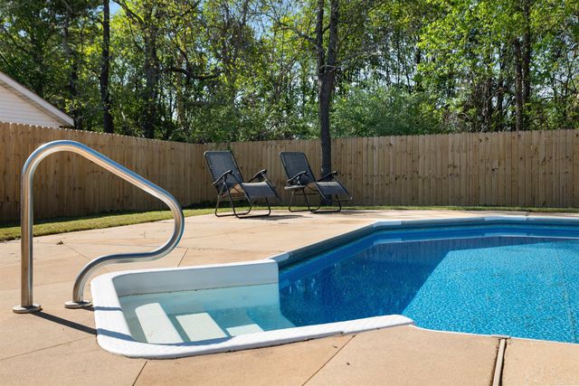 1810 Cypress Street, Paragould, AR 72450