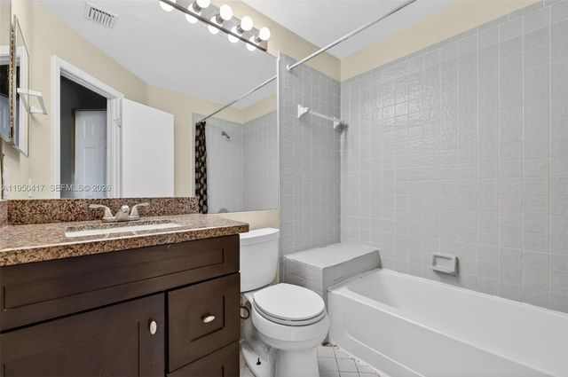 7033 Woodmont Way, Tamarac, FL 33321