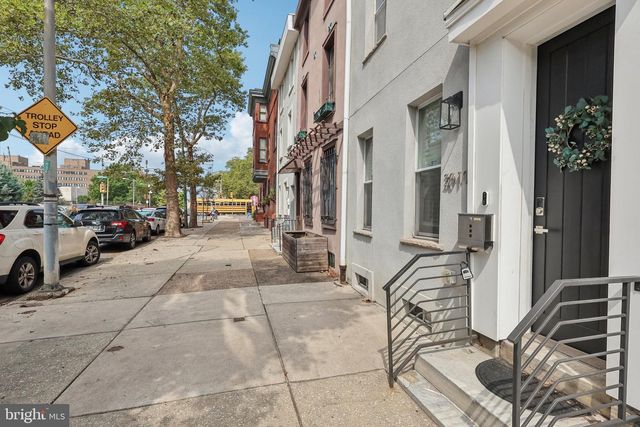 2019 W GIRARD AVE, Philadelphia, PA 19130
