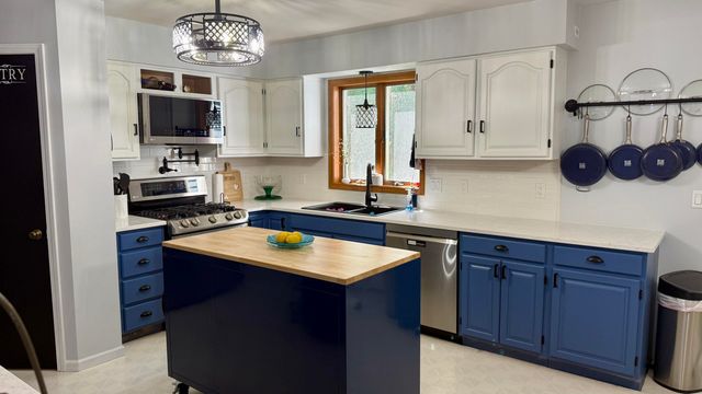 12637 Lakeshore Drive, Grand Haven Twp, MI 49417