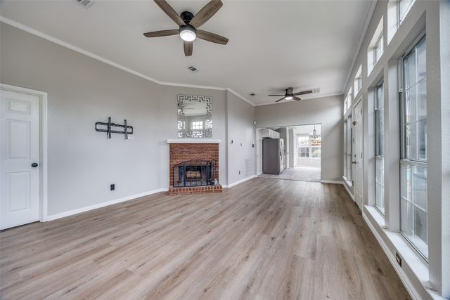 2102 Overview Lane, Garland, TX 75044