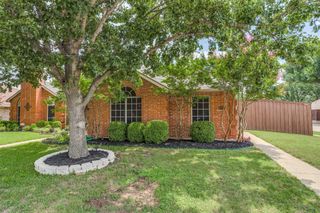 2102 Overview Lane, Garland, TX 75044
