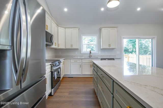 236 Wild Deer Dr, Elizabethtown, KY 42701