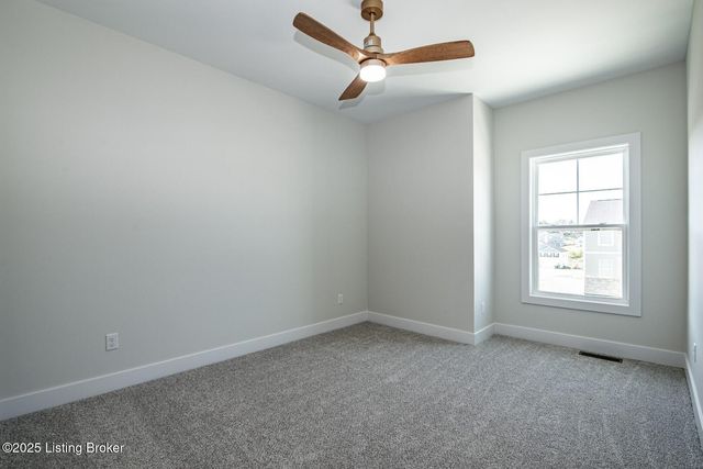 236 Wild Deer Dr, Elizabethtown, KY 42701