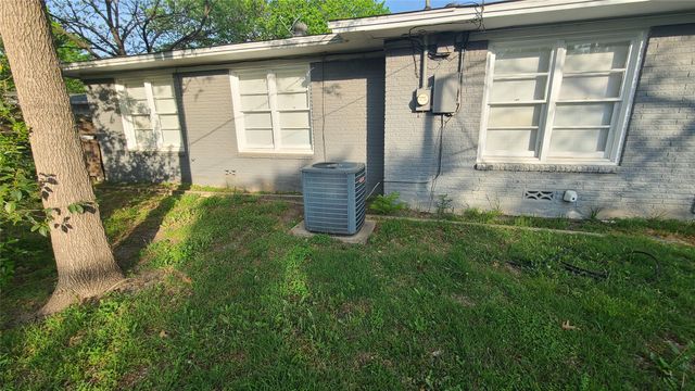 4653 Selkirk Drive, Fort Worth, TX 76109