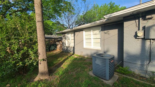 4653 Selkirk Drive, Fort Worth, TX 76109