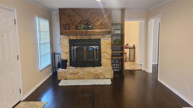 4653 Selkirk Drive, Fort Worth, TX 76109