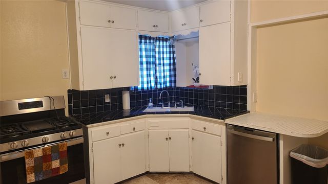 4653 Selkirk Drive, Fort Worth, TX 76109