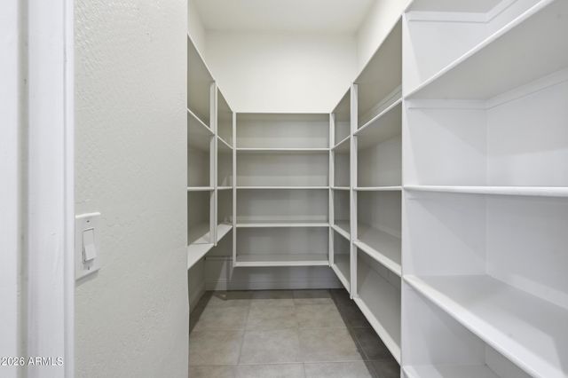 7556 W CRYSTAL Road, Glendale, AZ 85308