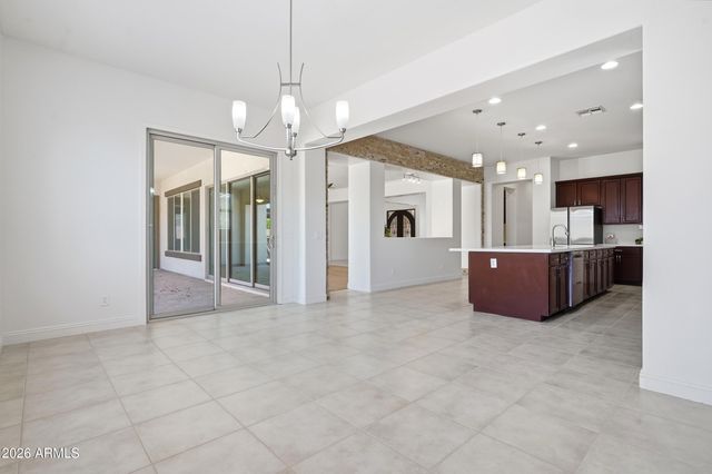 7556 W CRYSTAL Road, Glendale, AZ 85308